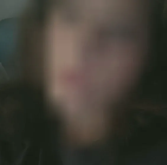 Elena, 21
