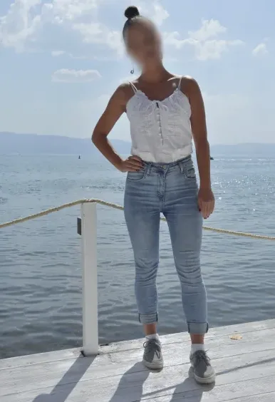 Ivona, 34