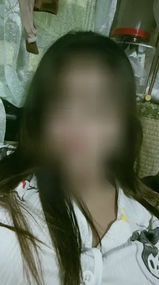 Leonie, 24