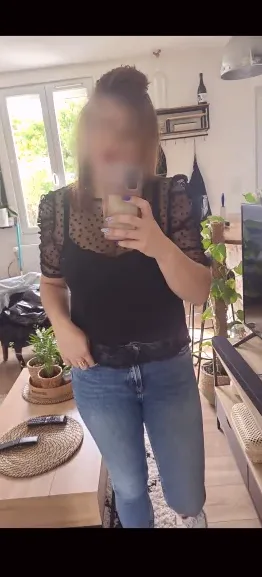 Nikolina, 34