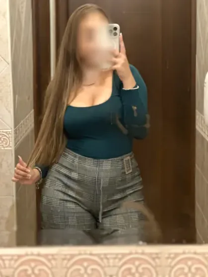 Tanja, 24