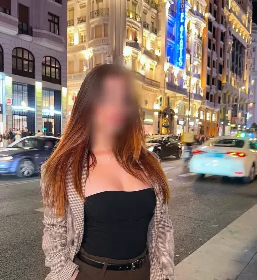 Sophie, 26